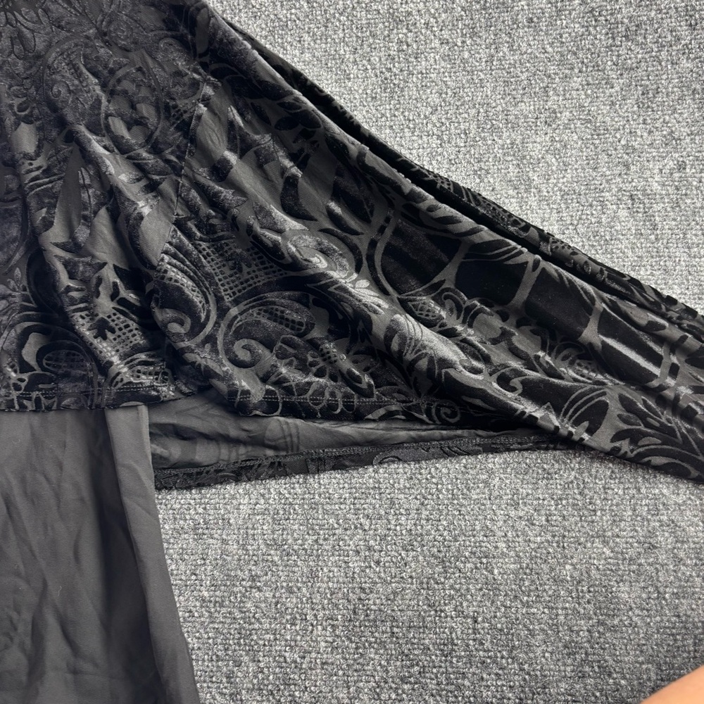 Mystree Black burnt velvet Layered Women's Blouse - Picture 2 of 8
